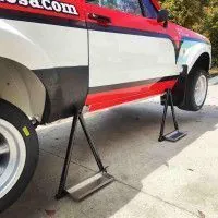 Supporto stabile per auto rally | Cavalletti resistenti e sicuri